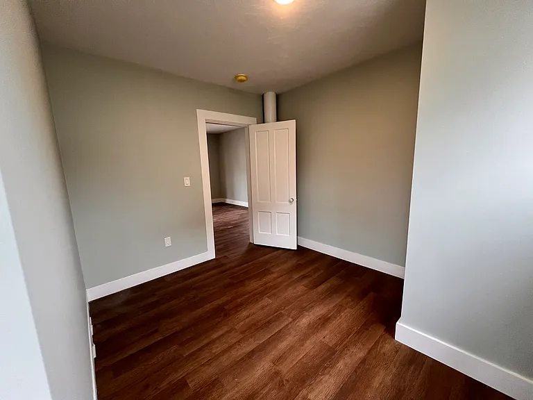 400 Court St #1 — Photo 7