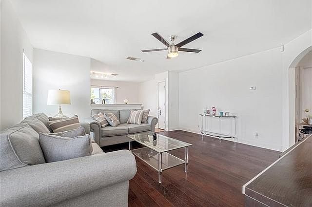 2nd image of 16708 Hamilton Point Cir