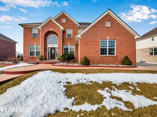 42487 Plum Ln, Sterling Heights, MI 48314
