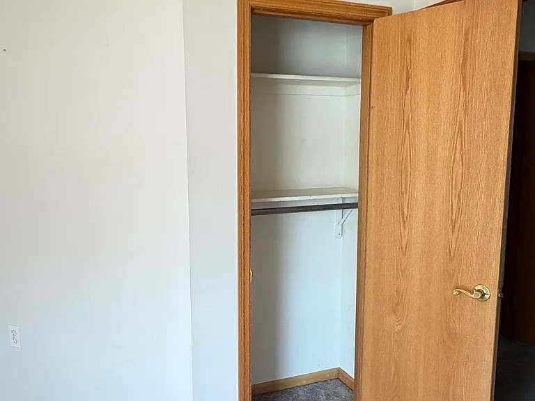 1810 W Marigold Dr — Photo 10