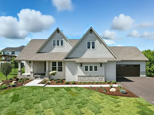 715 Mount Curve Ct, Hudson, WI 54016