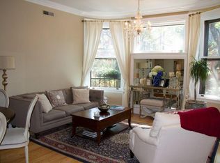 282 Commonwealth Ave #208, Boston, MA 02116