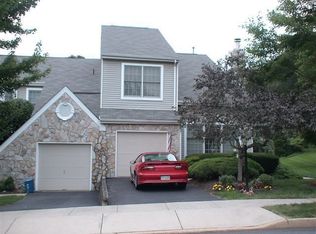 4006 Birdie Ln, Doylestown, PA 18901