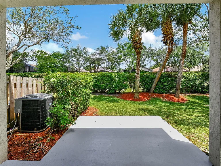 9917 Porta Leona Ln — Photo 9