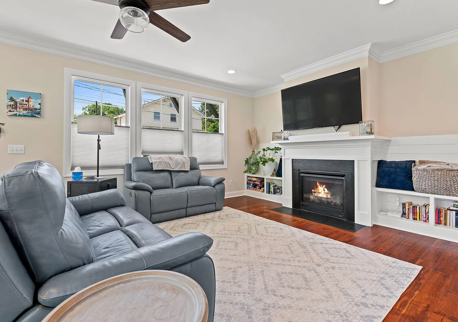 Spacious 4BR Home in Downtown Durham with Large Fenced Yard! — Photo 4