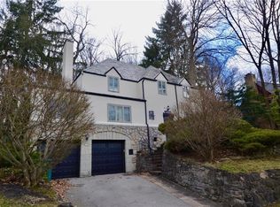 235 Cobbs Hill Dr, Rochester, NY 14610