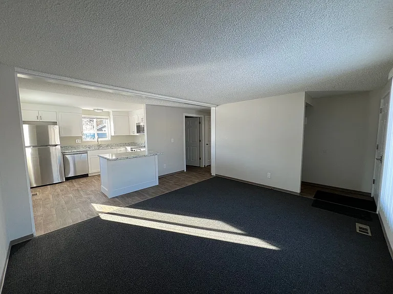 1501 Stellar Dr — Photo 4