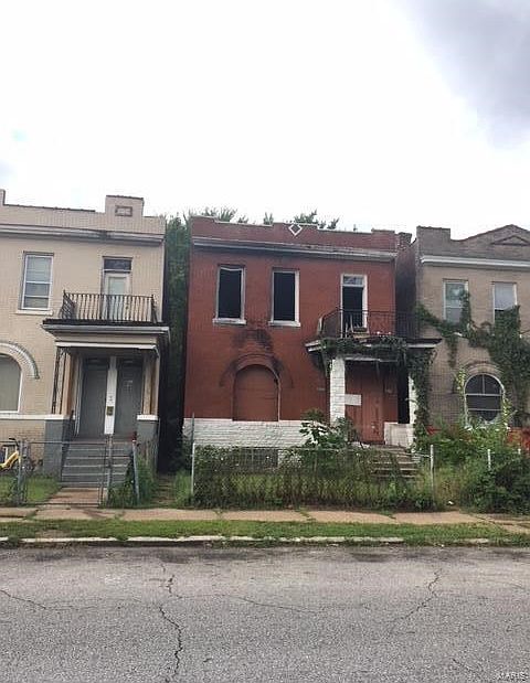1st image of 5380 Wells Ave #5382