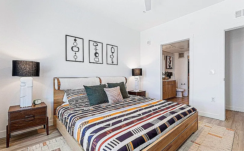 Apartment for Rent — Photo 2