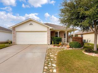 111 Tolcarne Dr, Hutto, TX 78634