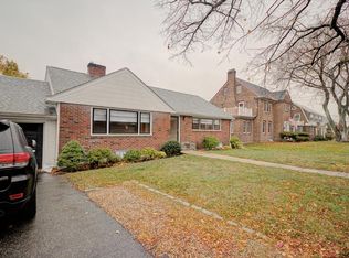 282 Common St, Watertown, MA 02472