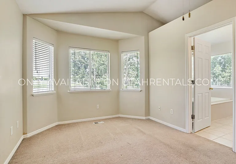 1152 N 120th St W — Photo 16