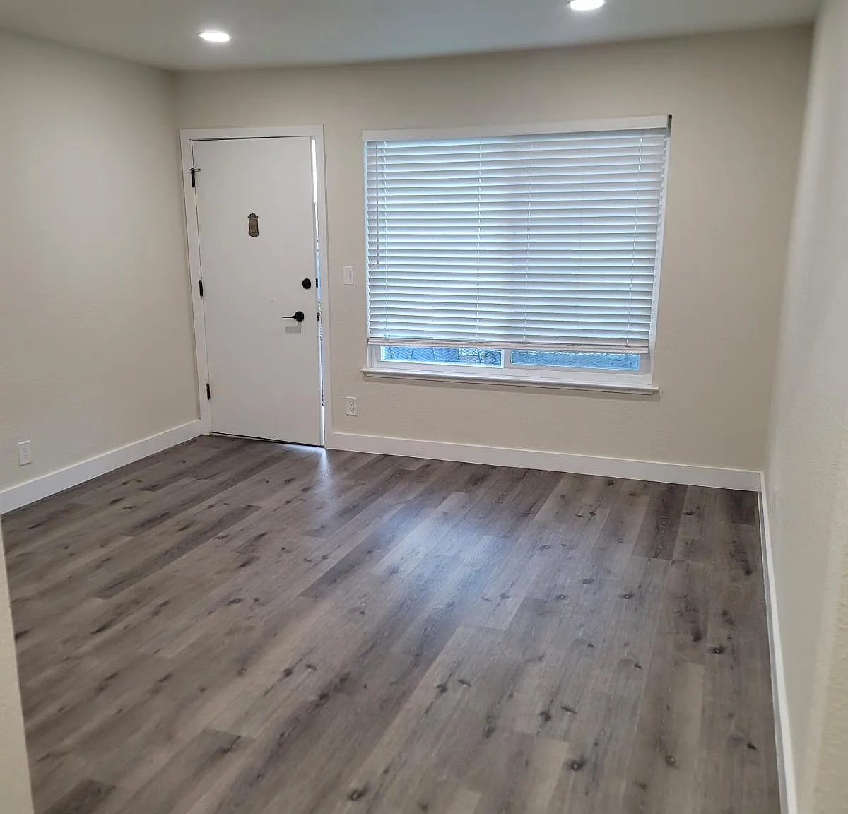 1 bed, 600 sqft, $2,155 — Photo 3