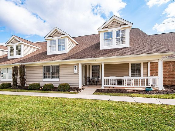 4th image of 6623 Henschen Cir