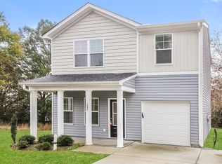 285 4th Ave N, Taylorsville, NC 28681