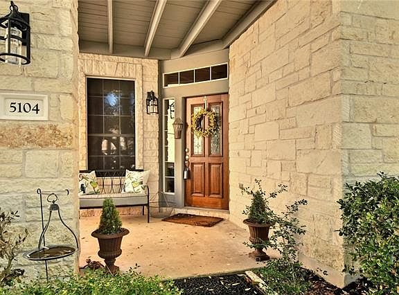 3rd image of 5104 Scottish Thistle Dr