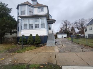9226 S Phillips Ave, Chicago, IL