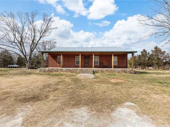 1123 Madison St #1505, Huntsville, AR 72740