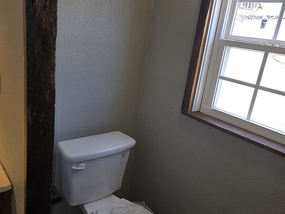2nd image of 5 Hoover Rd