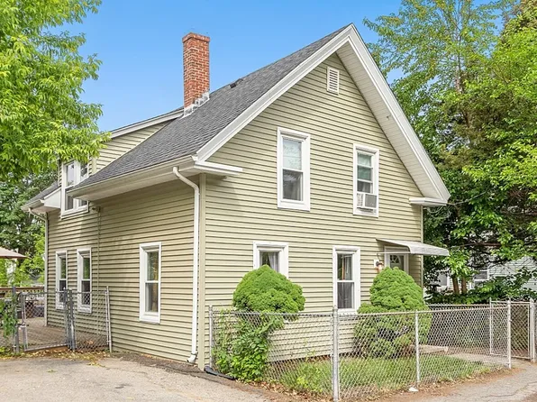 86 Cedar St, Haverhill, MA 01830