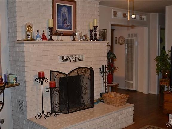 4th image of 5042 Dodson St