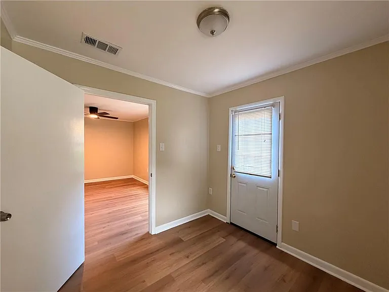 1326 Doyle Ave — Photo 7
