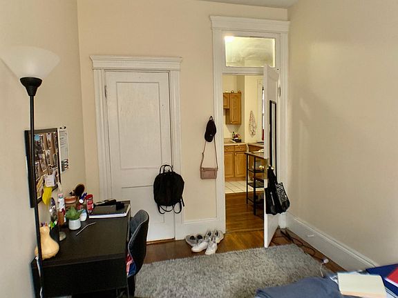 4th image of 109 Peterborough St #Ua5