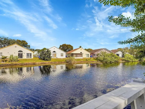 1237 Seaview #1237, North Lauderdale, FL 33068