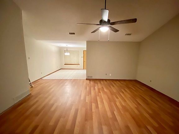 2nd image of 1236 Sheree Ln