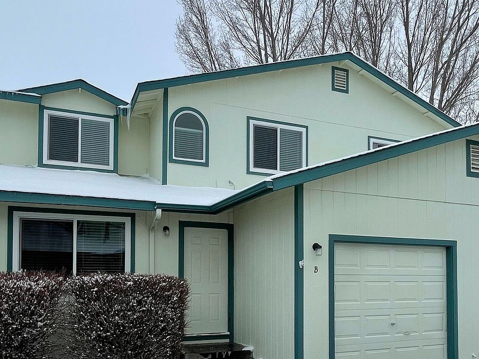 1st image of 1375 Village Way Unit B