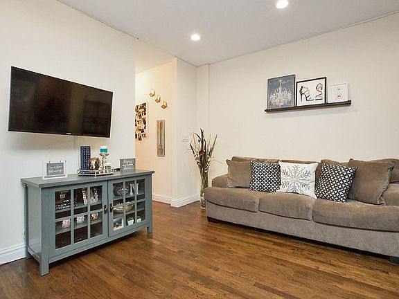 3rd image of 883 Boulevard E APT 3D