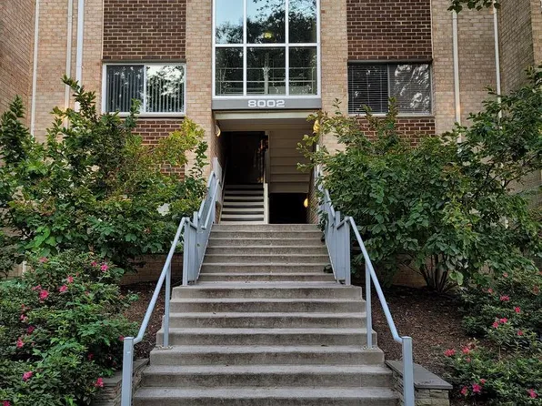 8002 Chanute Pl APT 3, Falls Church, VA 22042