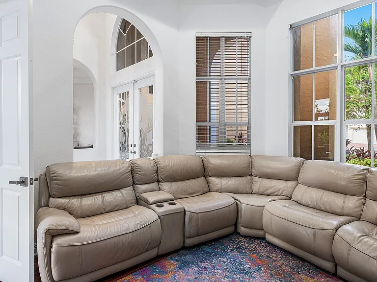 3381 Lago De Talavera — Photo 14