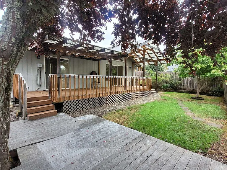 310 Village Dr — Photo 18