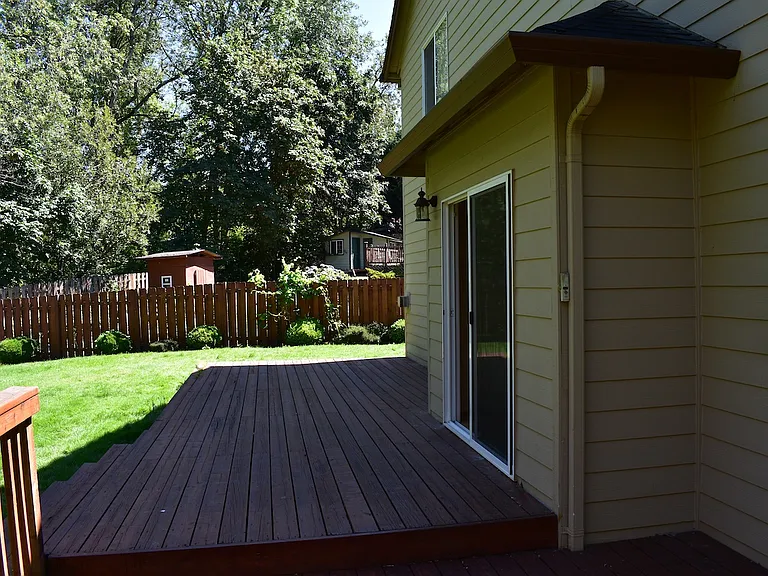 1834 NW Poplar Ct — Photo 11