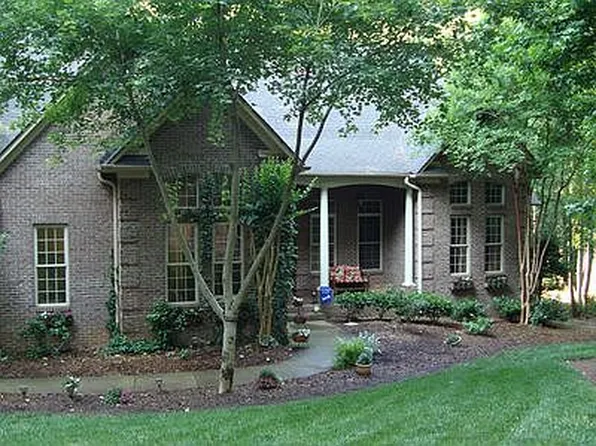 131 Sierra Woods Dr, Troutman, NC 28166