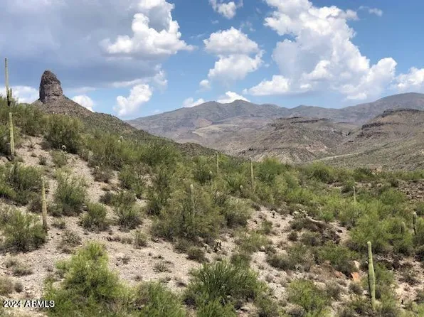 32577 S SHANGRILA Drive #-, Black Canyon City, AZ 85324