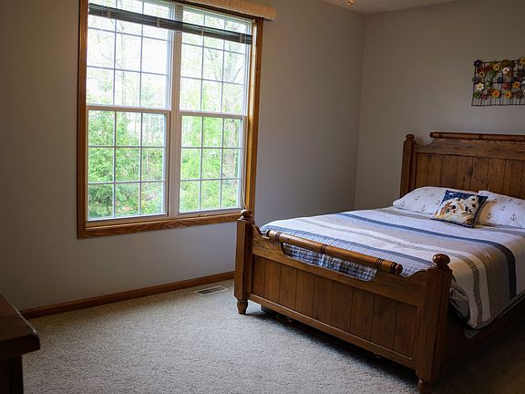 4th image of 1306 Winterwood Ln