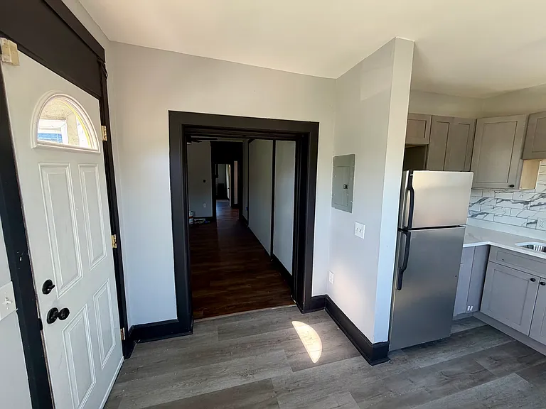 809 Brooks Ln #2 — Photo 19