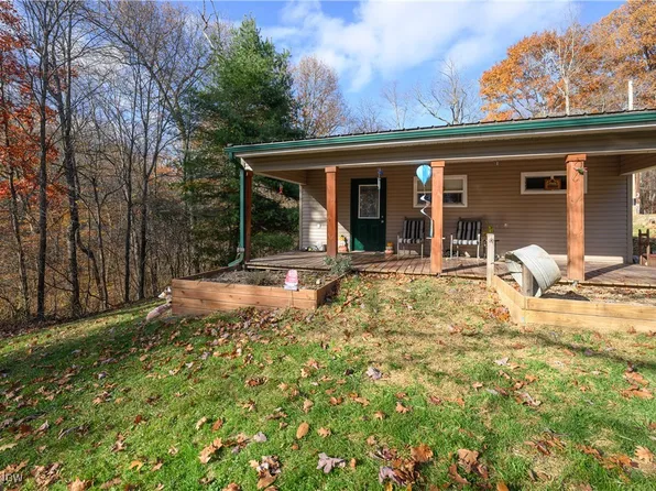 6761 Waterloo St SE, Carrollton, OH 44615