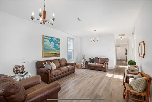 325 Kiowa St Photo 1