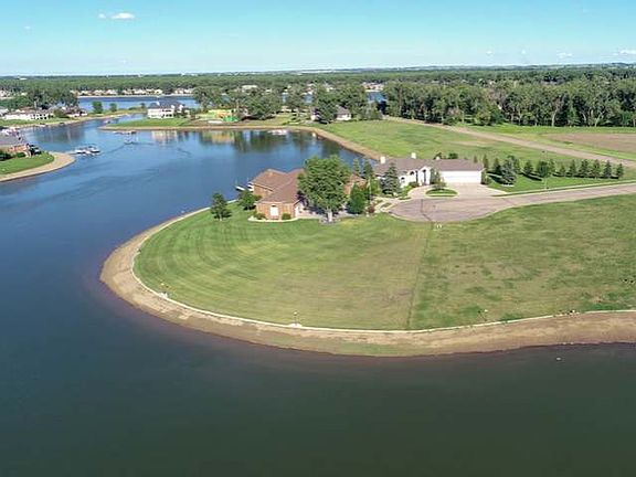 3rd image of 4508 Shoreview Pl SE