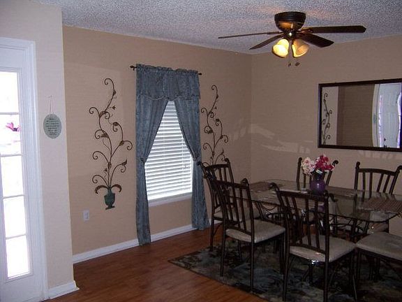 2nd image of 15 Zinnia Ct