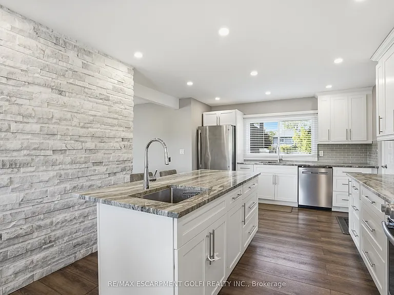 11404 Lakeshore Rd #UPPER — Photo 10