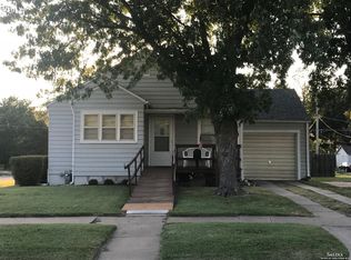 1004 N Grand Ave, Ellsworth, KS 67439