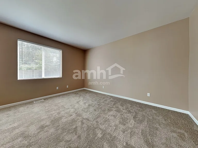 19125 87th Avenue Ct E — Photo 6