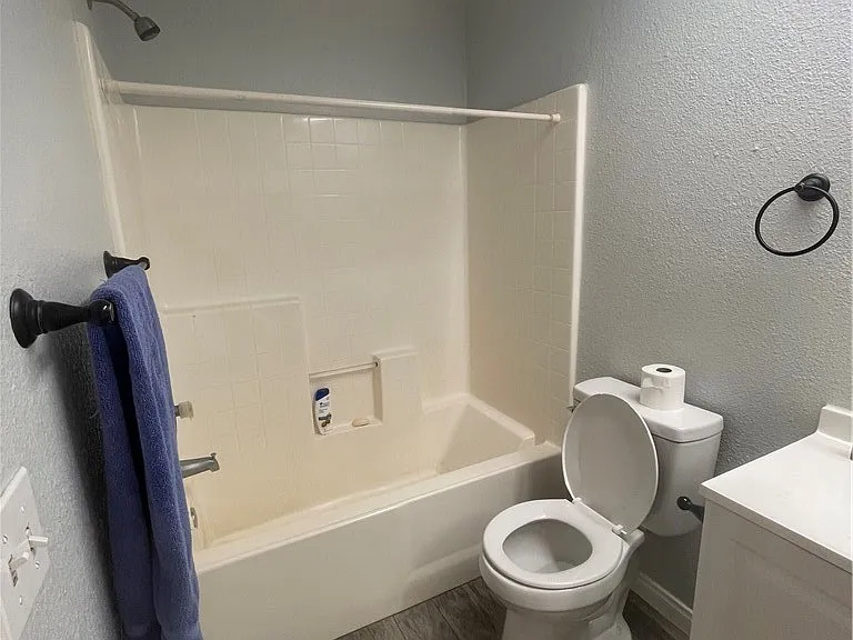 11164 White Rd — Photo 32