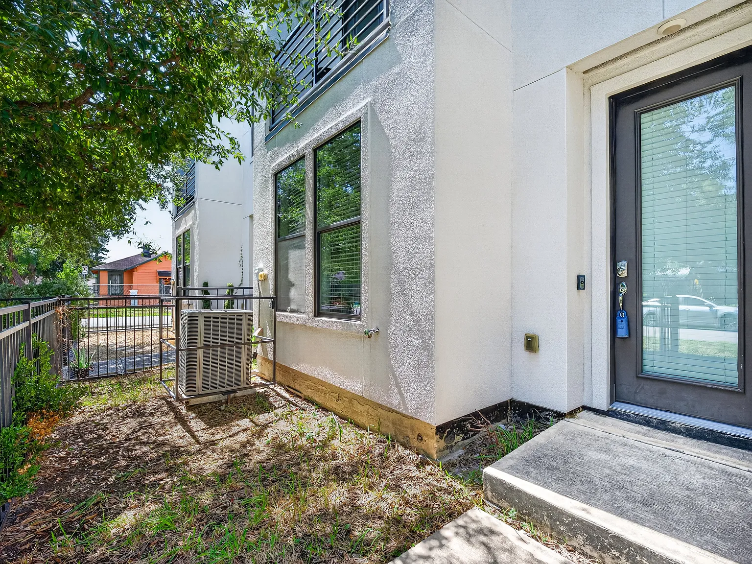312 Palmer Street — Photo 3