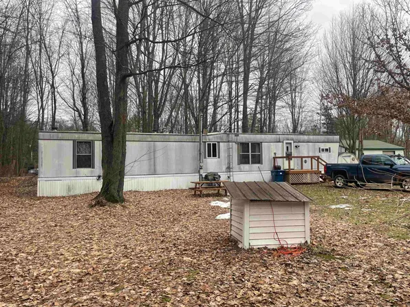 1463 Prevost Dr, Beaverton, MI 48612