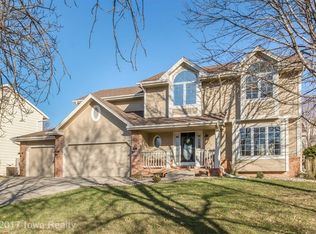 209 NW Countrywood Ln, Ankeny, IA 50023